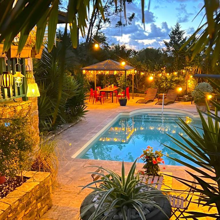 Art-Villa Merkel - 28 pers - 11 chambr - 10 WC - Piscine - Villa - 1