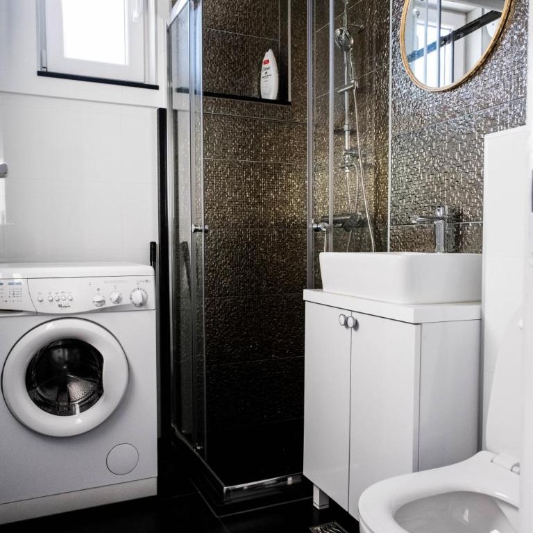 Stargazer's Haven - Two-Bedroom Apartment - 22