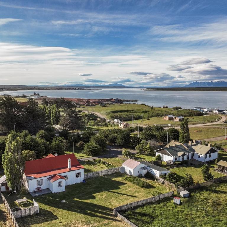 Puerto Bories House, holiday home rentals in Patagonia - Casa de 3 dormitorios - 2