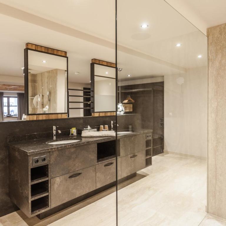Hotel Stern - Deluxe Suite - 13