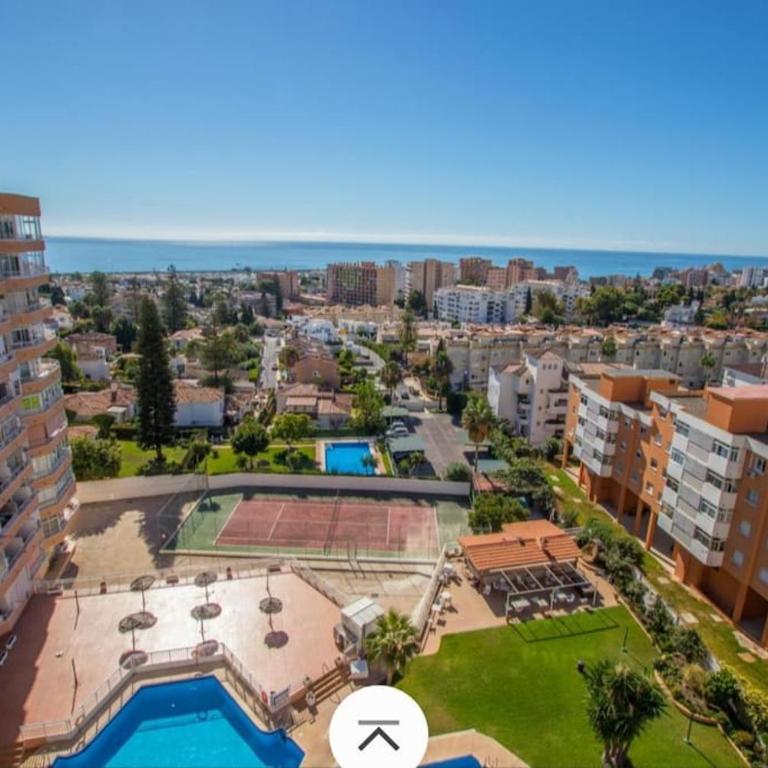 Ático con vistas panorámicas en Torremolinos - Apartamento de 1 dormitorio - 23