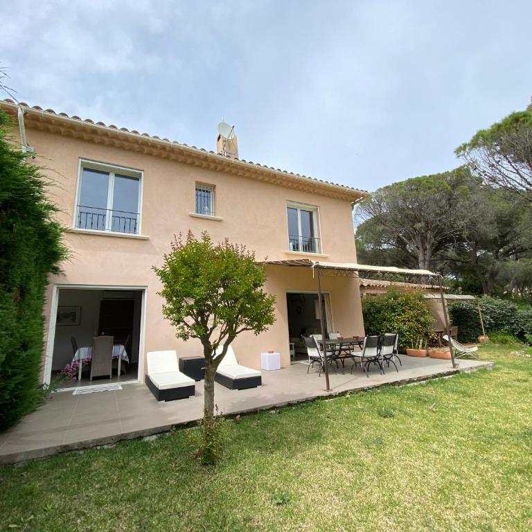 VILLA Saint Raphael Valescure Piscine Clim Wifi Golf - Casa con 3 Camere da Letto - 1