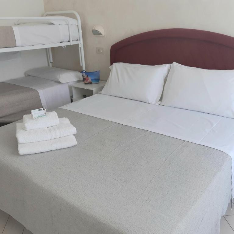 Hotel Raul - Camera Quadrupla Comfort - 4