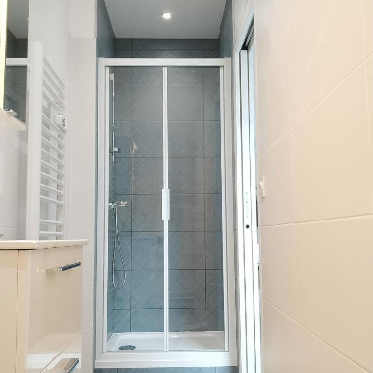 Charmant et lumineux logement, au cœur de Cabourg - Two-Bedroom Apartment - 4