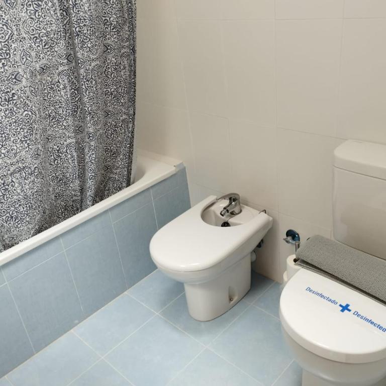 VUT-HU-22-247 Fabuloso Apartamento con vistas a la montaña El Abedul Luga 23 Castiello de Jaca - Appartamento con 2 Camere da Letto - 23