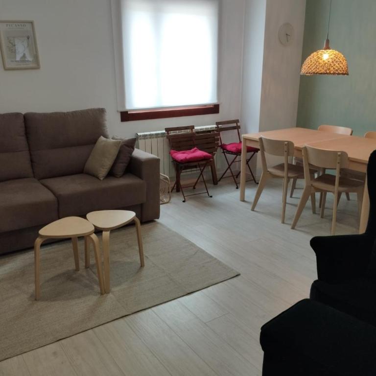 VUT-HU-22-247 Fabuloso Apartamento con vistas a la montaña El Abedul Luga 23 Castiello de Jaca - Appartamento con 2 Camere da Letto - 13