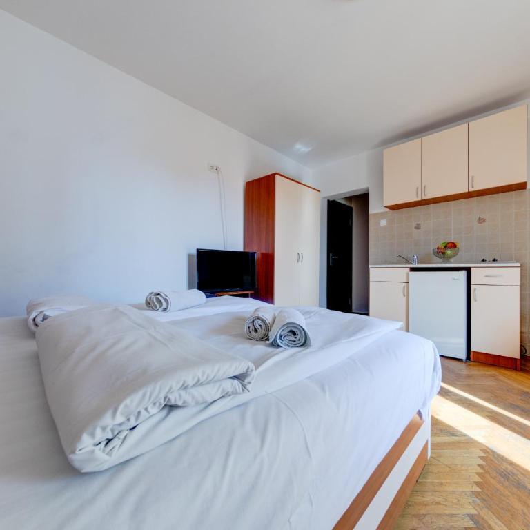 Porta Volta Apartments - Studio Apartment - 3