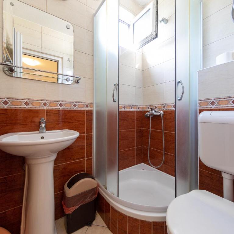 Porta Volta Apartments - Double Room with Balcony - 5