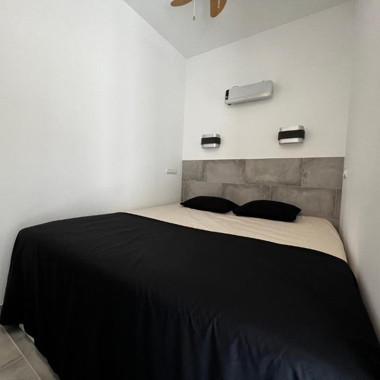10min to the beach and 10min to the city centre - Apartment - Ground Floor - 21