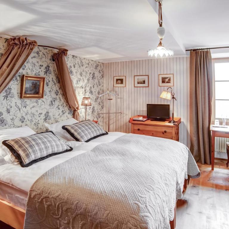 Hôtel Bella Tola & SPA - Deluxe Doppelzimmer mit Bergblick - 9