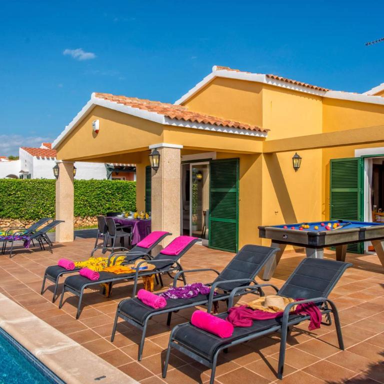 Villa Tamarell by Villa Plus - Villa - 21