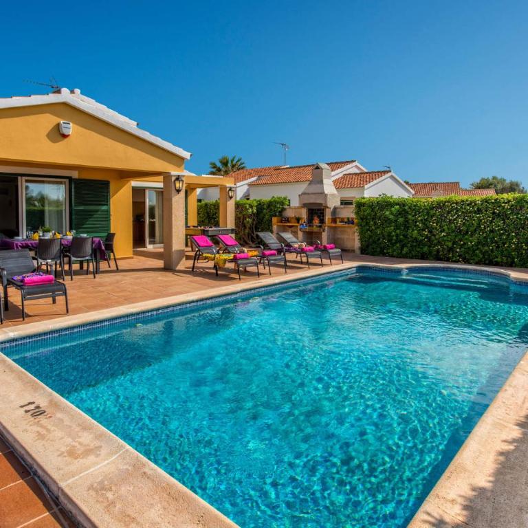 Villa Tamarell by Villa Plus - Villa - 23