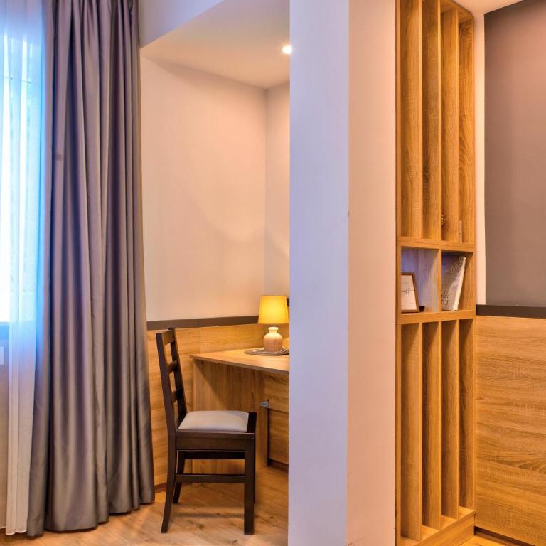 Hotel Dompes - Deluxe Family Room - 2