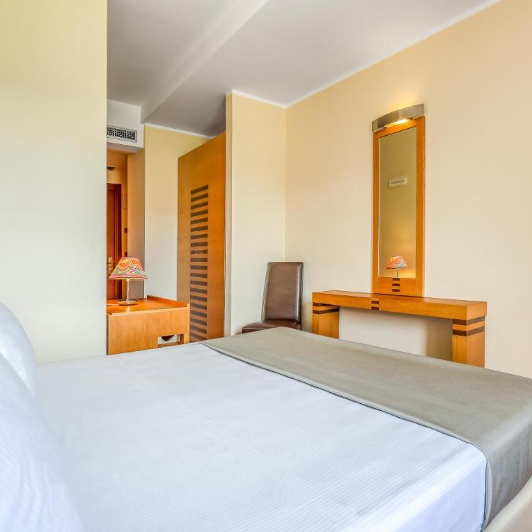 Hotel PentHouse - Camera Matrimoniale Economy - 8