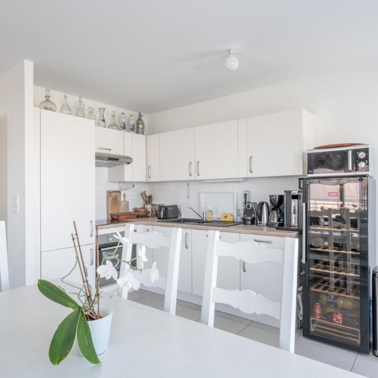 À portée de mer. Appt 70m2, 2ch+parking - Appartement 2 Chambres - 9