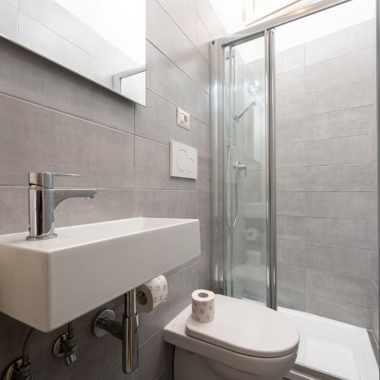 Verdi Apartment - Three-Bedroom Apartment - 30