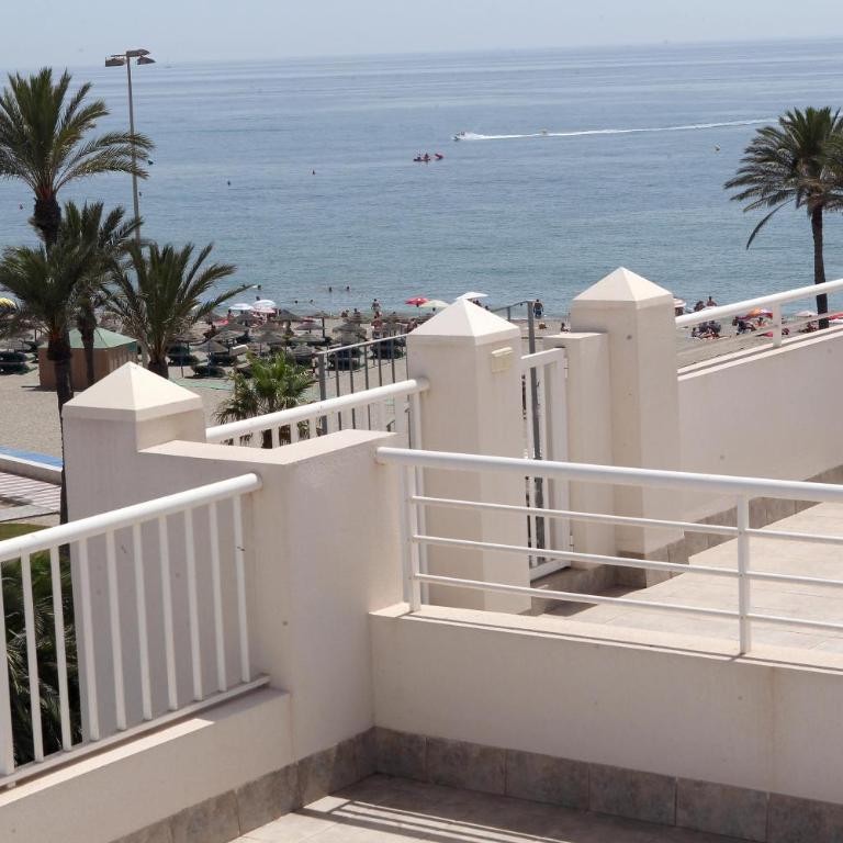 Bahía Serena - Two-Bedroom Apartment with Lateral Sea View - 4