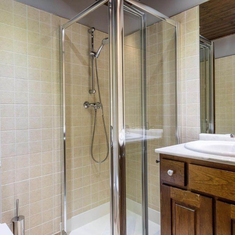 Luderna - Tríplex Val de Ruda E3 der Humarau - Five-Bedroom Apartment - 9