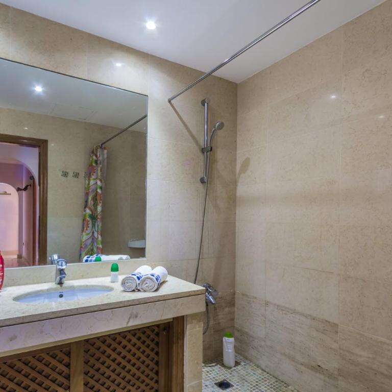 Villa Simona by Villa Plus - Villa - 14