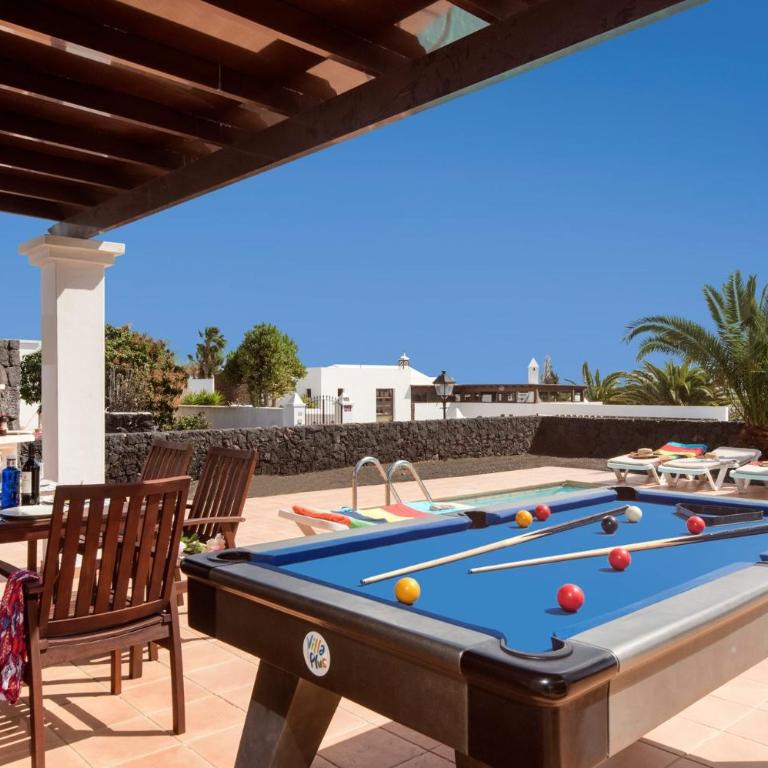 Villa Papagayo by Villa Plus - Villa - 8