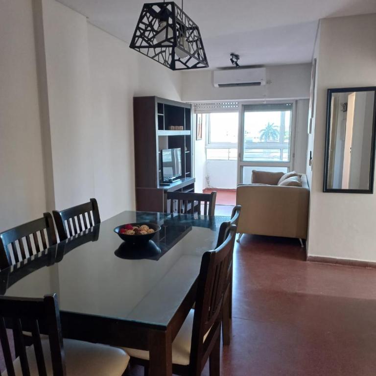 DEPTO CENTRICO CON COCHERA EN CORRIENTES-Las Leonoras- - Apartamento de 2 dormitorios - 1