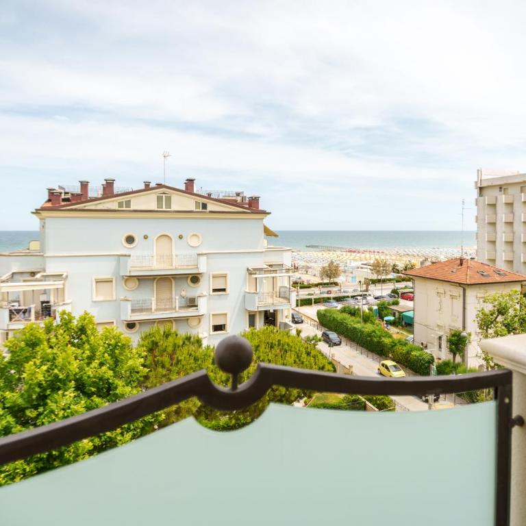 Hotel Rex Rimini - Camera Matrimoniale con Vista Mare - 6