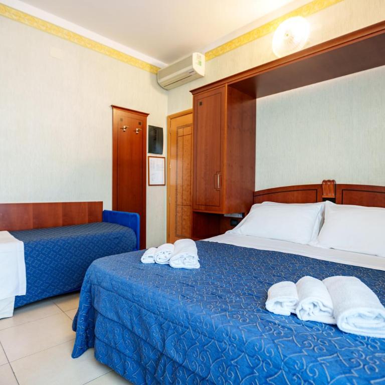 Hotel Rex Rimini - Suite Familiare con Balcone - 2