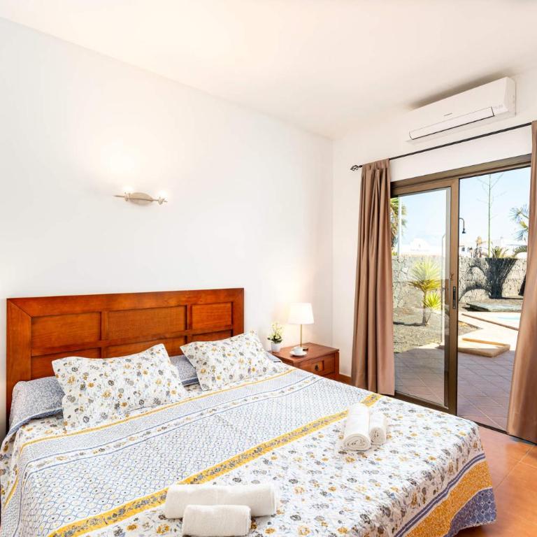 Villa Zoe by Villa Plus - Villa - 9