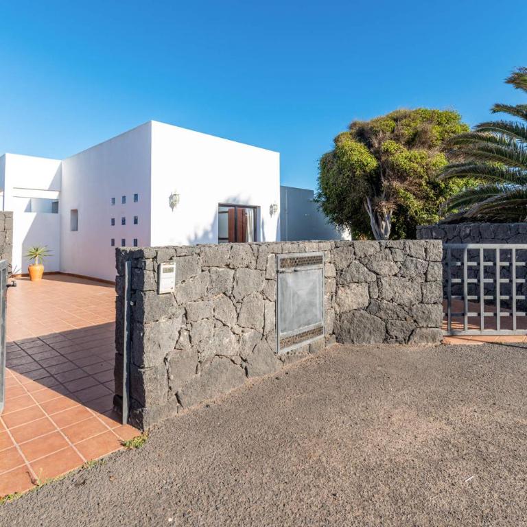 Villa Zoe by Villa Plus - Villa - 17