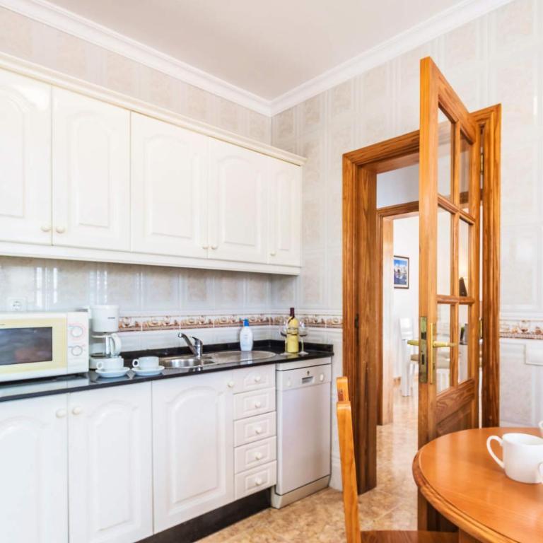 Villa Plata by Villa Plus - Villa - 16