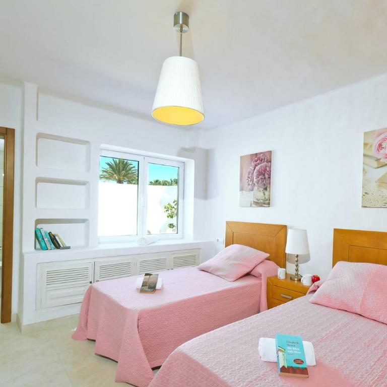 Villa Ana Maria by Villa Plus - Villa - 14