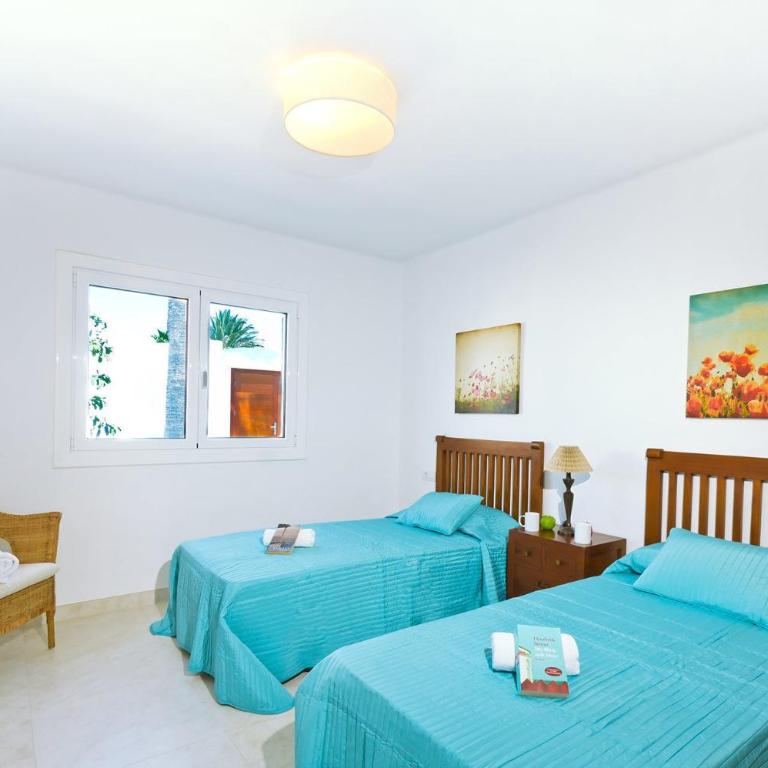 Villa Ana Maria by Villa Plus - Villa - 17