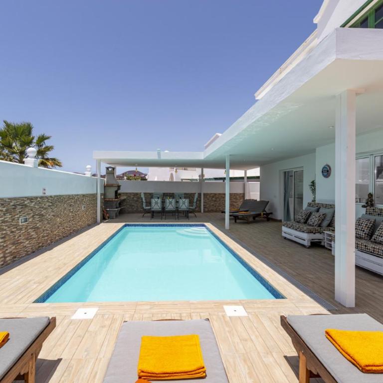 Villa Deluxe by Villa Plus - Villa - 13