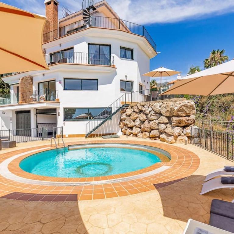 Tranquil 3 bed villa with private pool + sea view! - Villa de 3 dormitorios - 34