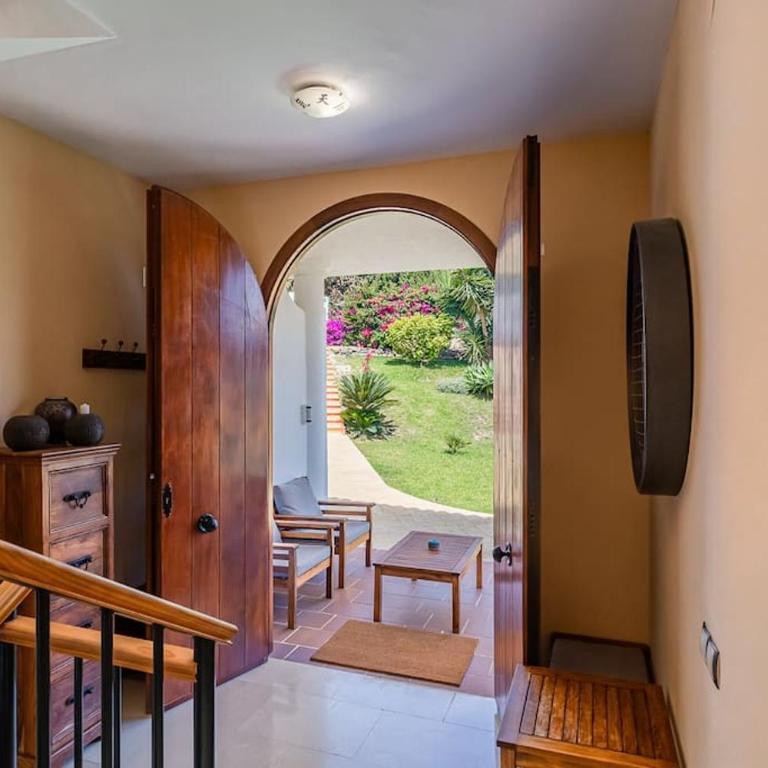 Tranquil 3 bed villa with private pool + sea view! - Villa de 3 dormitorios - 19