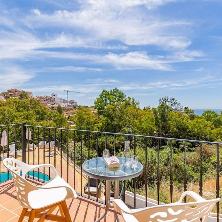 Tranquil 3 bed villa with private pool + sea view! - Villa de 3 dormitorios - 16