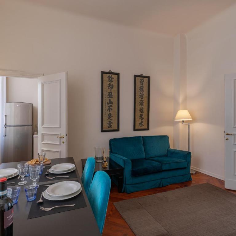 Seta spacious apartment next to the Duomo - Three-Bedroom Apartment - 23