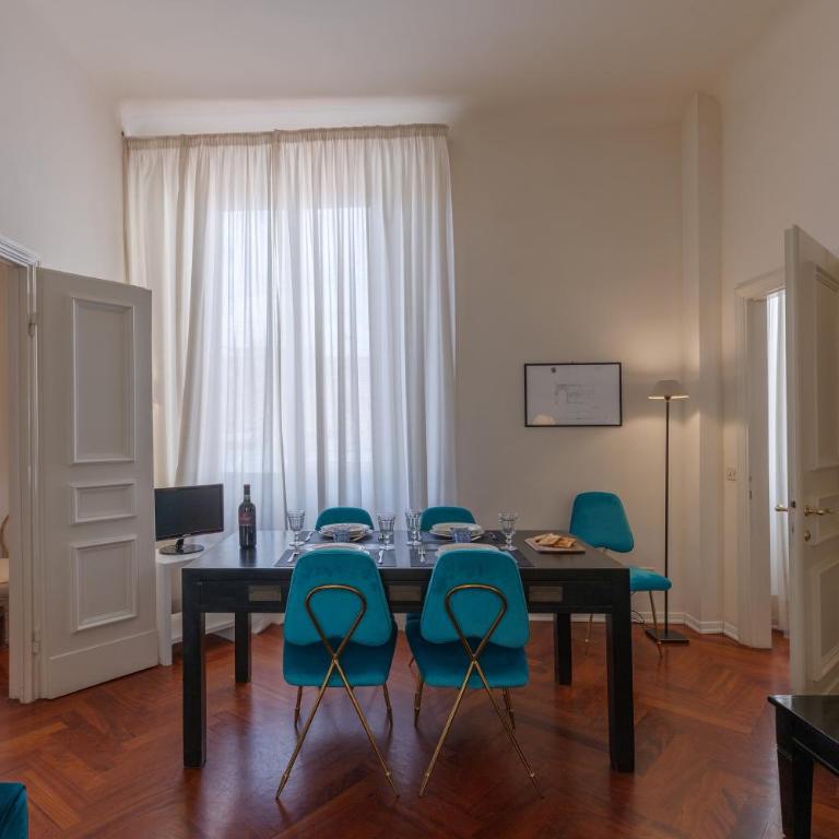 Seta spacious apartment next to the Duomo - Three-Bedroom Apartment - 36