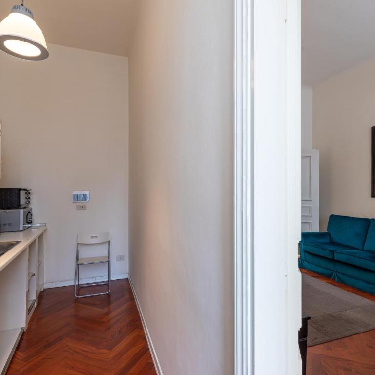 Seta spacious apartment next to the Duomo - Three-Bedroom Apartment - 37