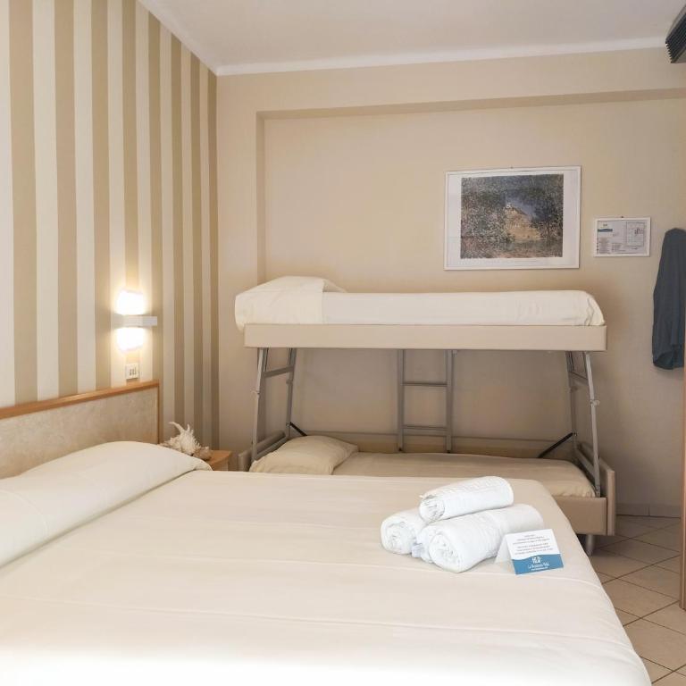 Hotel La Residenza - Comfort Triple Room - 2