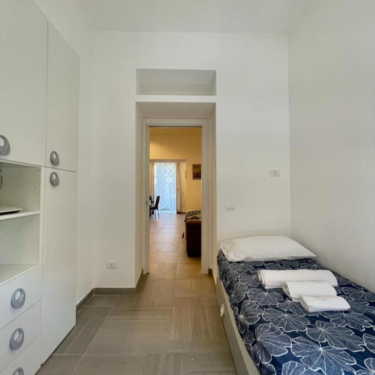 Lilibet Apartment - Three-Bedroom Apartment - 26