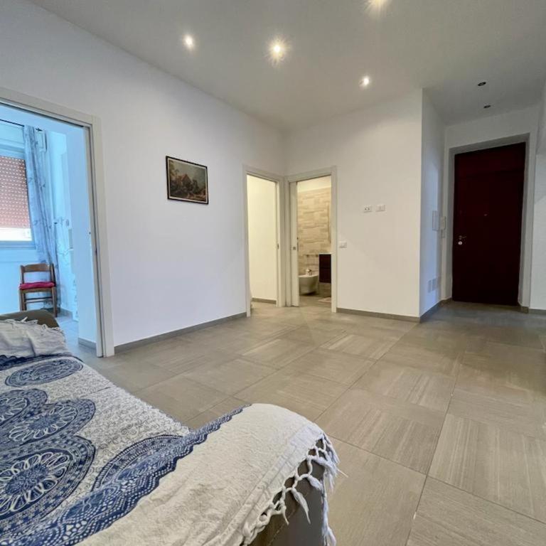 Lilibet Apartment - Three-Bedroom Apartment - 15