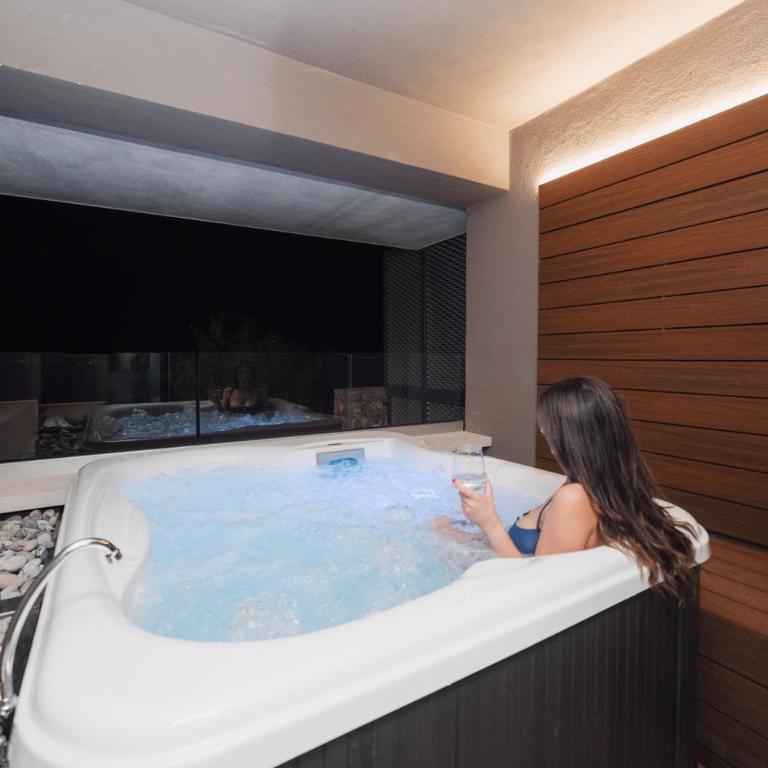 The View Luxury Apartments Taormina - Deluxe Apartment with Private Jacuzzi - 1