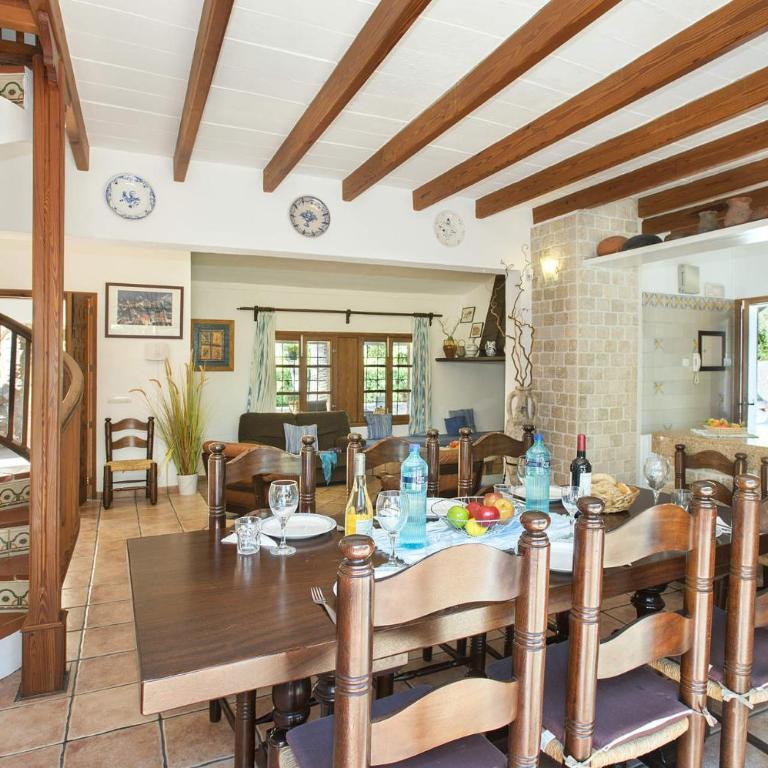 Villa Rafael by Villa Plus - Villa - 6