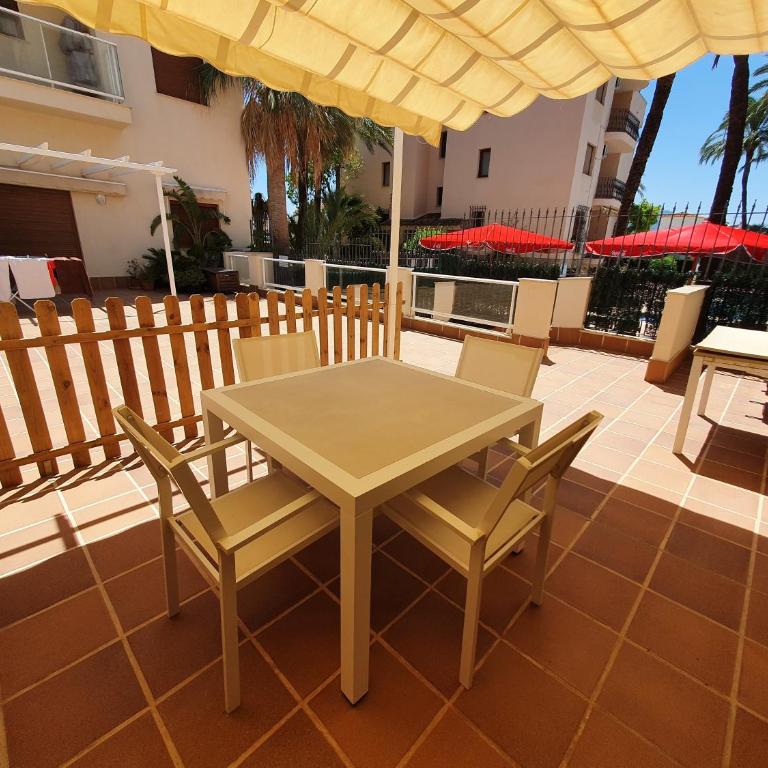 Apartamento en Urbanizacion El Retiro III - Apartamento de 1 dormitorio - 1