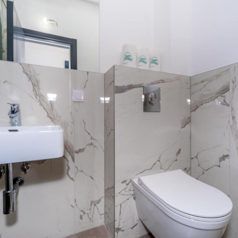 Zodea Apartments - One Bedroom Apartment with Sea View - 11