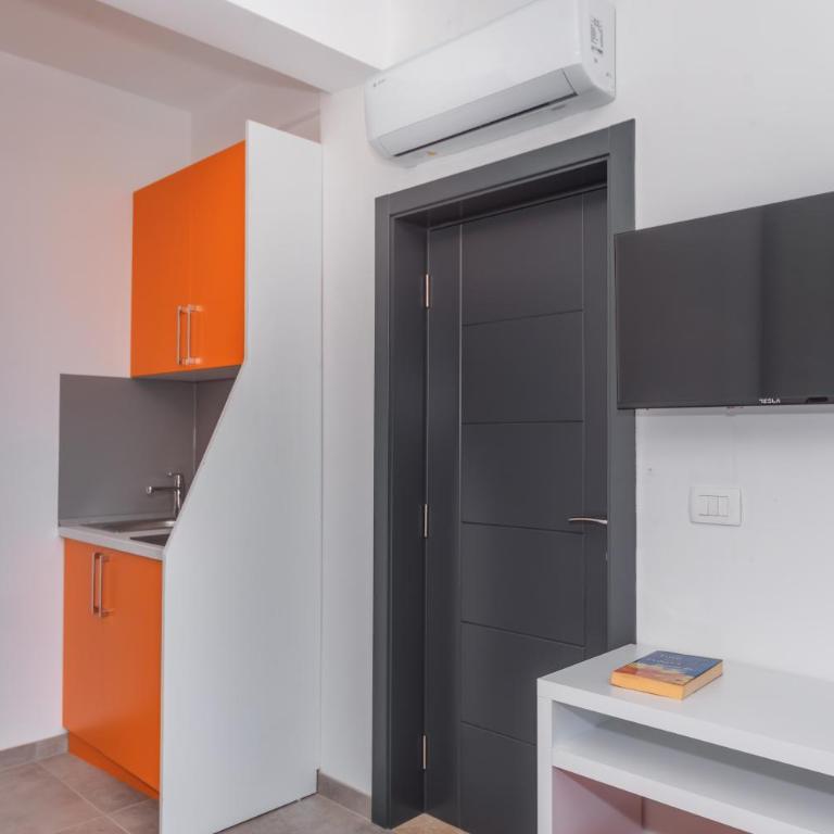 Zodea Apartments - Studio - 4