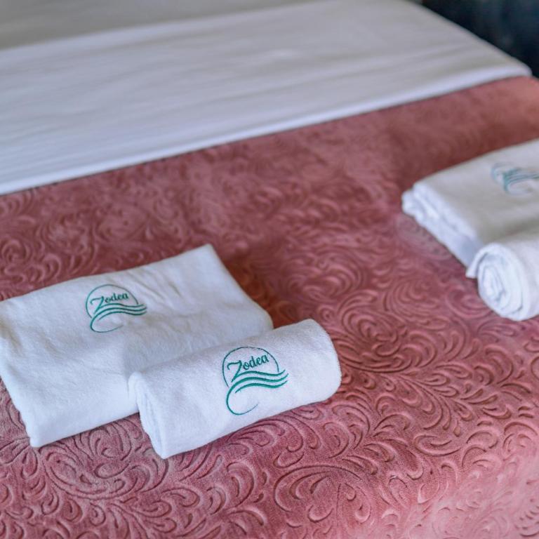 Zodea Apartments - Studio with Balcony - 3