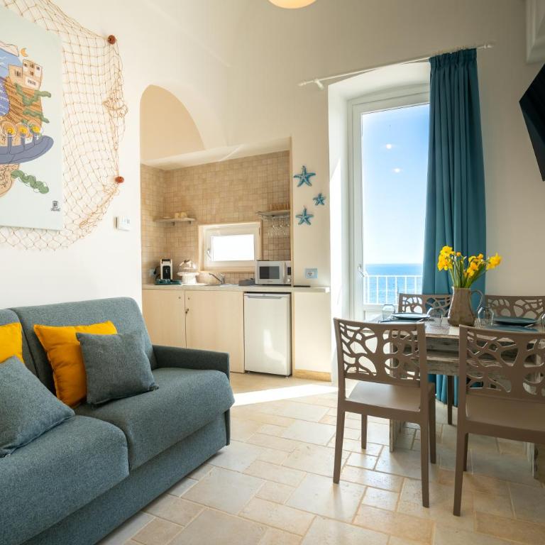 Donnamaria - Dimora Vista Mare - Family Room with Terrace - 9
