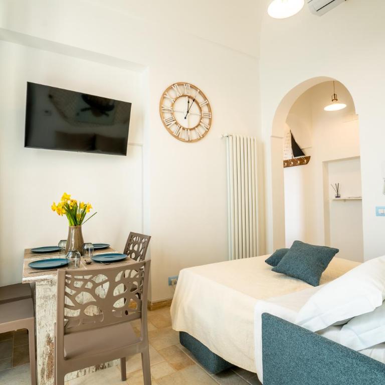 Donnamaria - Dimora Vista Mare - Family Room with Terrace - 14